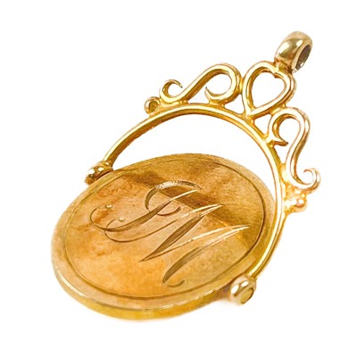 Lot 81 - A 9ct gold (tested) swivel fob.