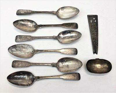 Lot 2114 - A set of six Georgian silver fiddle pattern...