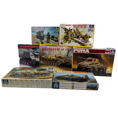 Lot 722 - Unmade model kits - Italeri 1:35 x 7