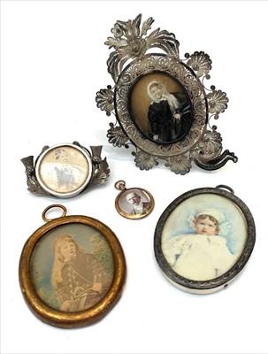 Lot 2694 - A Scottish silver photograph frame brooch and...