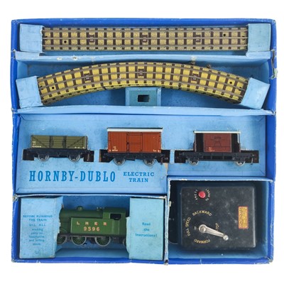 Lot 546 - Hornby Dublo 3rail EDG7 LNER tank engine boxed goods train set