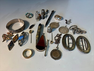 Lot 2659 - Assorted silver jewellery etc.