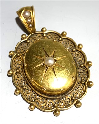 Lot 2633 - Victorian pearl set pendant