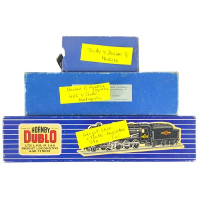 Lot 551 - Hornby Dublo 3rail boxed BR 8F 2-8-0 freight loco & BR Duchess of Montrose