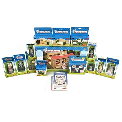 Lot 780 - Sylvania Families Boxed Bakery Set plus 13 x boxed figures / accessories