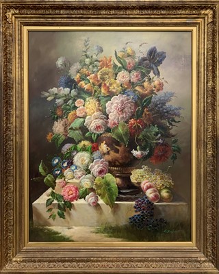 Lot 1075 - Edward BASKER (1908-1972) Still life of...