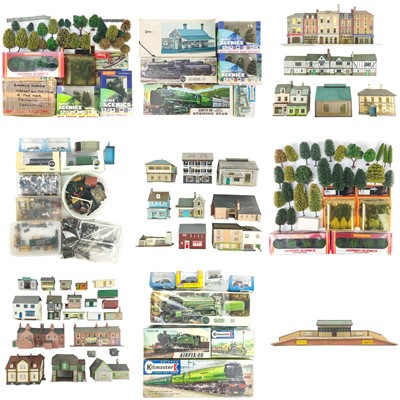 Lot 672 - Model Railway Accessories 00 Gauge including scenery, buildings, trees and model kits