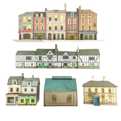 Lot 672 - Model Railway Accessories 00 Gauge including scenery, buildings, trees and model kits
