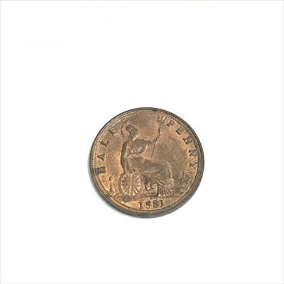 Lot 560P - Half penny Victoria young head 1881 near unc....
