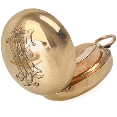 Lot 79 - A Victorian 9ct rose gold fob sovereign coin case.