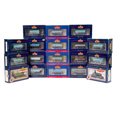Lot 577 - Cornwall Interest - Bachmann 5 plank "00" China Clay Wagons (x18 wagons)