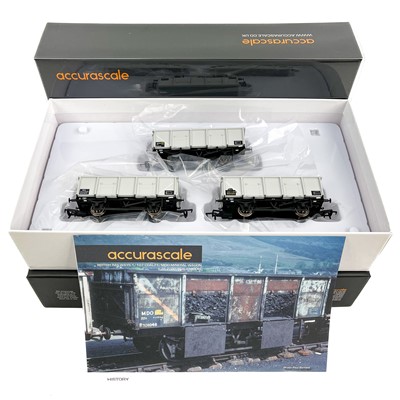 Lot 592 - Accurascale "00" B.R. Steel Coil wagon pack of 3 plus 21 ton Mineral wagon pack of 3 i.e. 6 wagons