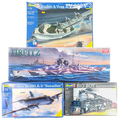 Lot 845 - Un-made Model Kits Academy / Revell x4