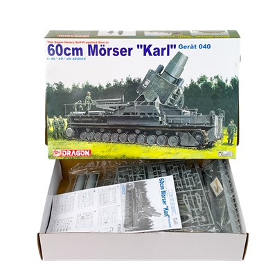 Lot 846 - Un-made Model Kit - Dragon 1:35