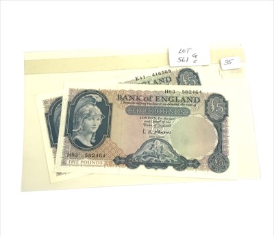 Lot 561G - Two x five pound Britannia Head notes (pale £5...