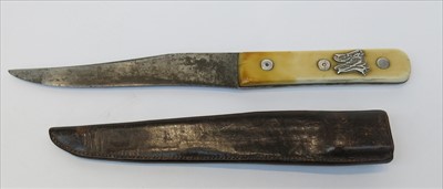 Lot 461 - A late 19th century Mariners knife, with a...