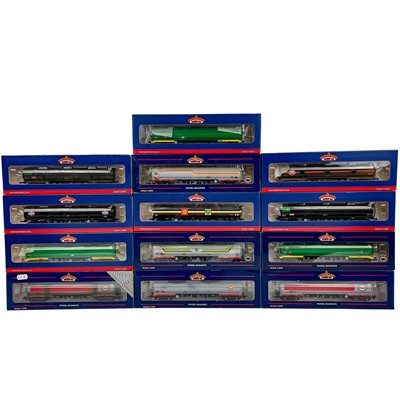 Lot 598 - Bachmann "00" 100 Ton Tea Tank Wagons (x13 wagons in total)