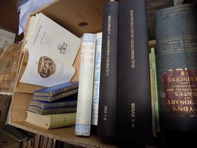 Lot 118 - VARIOUS BOOKS Box.
