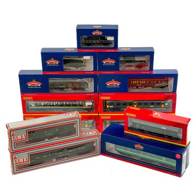 Lot 620G - Bachmann, Hornby, Lima Engineering dept. green / olive green vehicles (x14 vehicles)