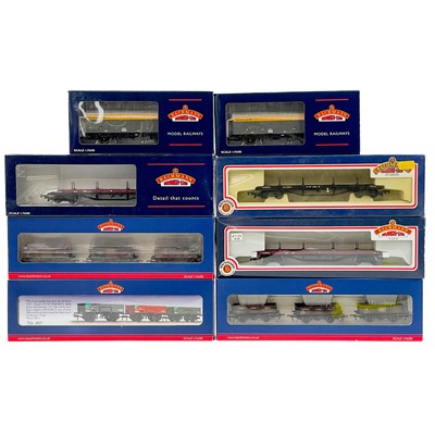 Lot 620O - Bachmann "00" Departmental Wagons (x14 wagons)