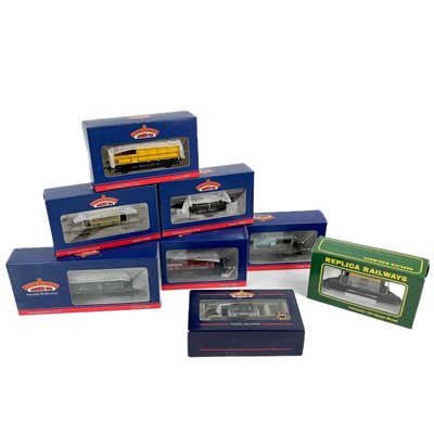 Lot 620L - Bachmann / Replica Railways "00" non-standard departmental brake van (x8)