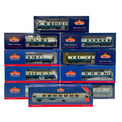 Lot 623C - Bachmann boxed "00" BR MK1 blue & grey various coaches including sleeping, pullman (x11)