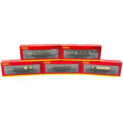 Lot 621A - Hornby 19th century GWR 4 wheel coaches (x5)