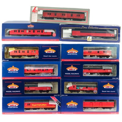 Lot 622J - Bachmann etc Royal Mail red and yellow stripe livery and Rail Express Systems Livery (x12)