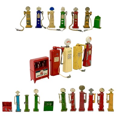 Lot 882X - Petrol Pumps etc, Timpo, Roydon, Wardle, Cherilea, Hill
