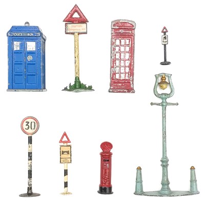 Lot 883H - Road signs / traffic lights / police boxes etc.