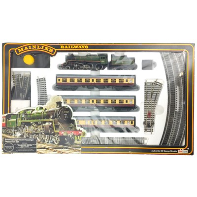 Lot 669 - "00" Gauge Mainline Railways Steam Passenger Train Set