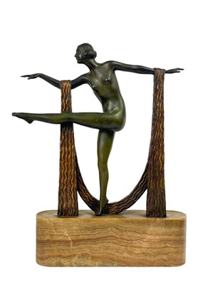 Lot 1 - An Art Deco bronze of a female dancer on an onyx base.