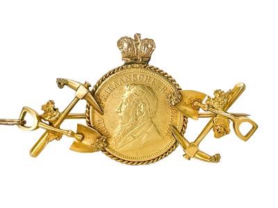 Lot 274 - A South African 1/2 Pond coin and gold nugget prospectors brooch.
