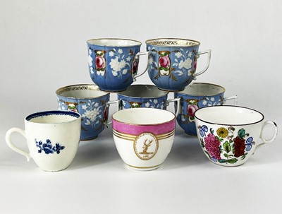 Lot 447 - A Caughley blue and white tea cup and other teaware.