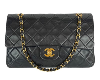Lot 400 - A Chanel classic double flap midi handbag, circa 1994-96.