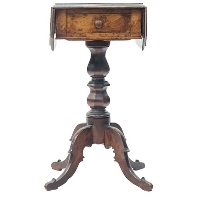 Lot 9 - A William IV burr yew pedestal occasional table.