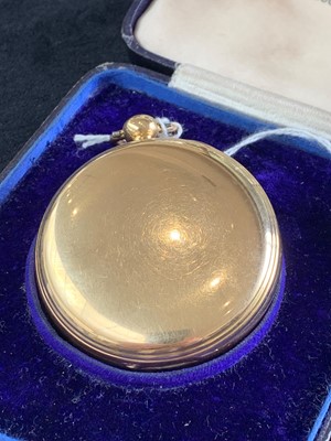 Lot 2517 - A fine and large George III 18ct Gold Keywind...