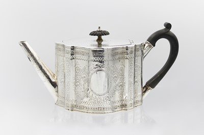 Lot 103 - A Victorian silver George III style teapot by John Edward Walter & John Barnard.