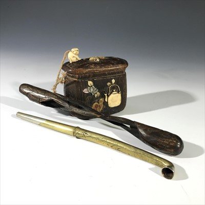Lot 189 - A Japanese tobacco pipe and box, Kiseruzutsu,...