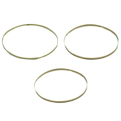 Lot 17 - Three 9ct bangles.