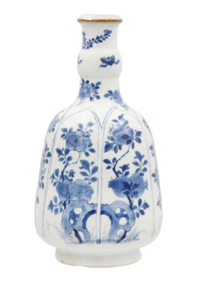 Lot 1045 - A Chinese blue and white hookah base, Kangxi, 1662-1722.