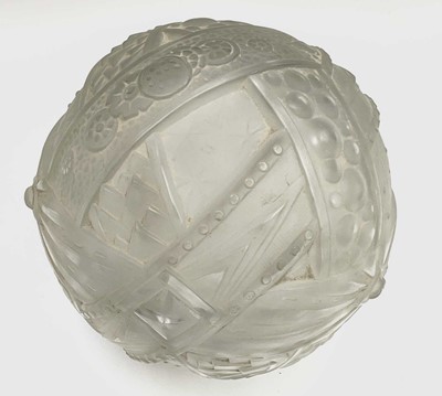 Lot 12 - A Muller Freres Luneville frosted glass globe.