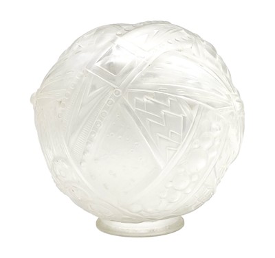 Lot 12 - A Muller Freres Luneville frosted glass globe.