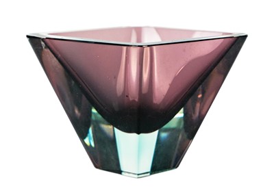 Lot 25 - Kaj Franck (1911-1989) Nuutajarvi Notsjo Prisma small glass vase.