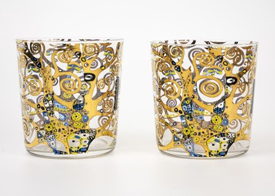 Lot 23 - A Mdina glass bottle vase.