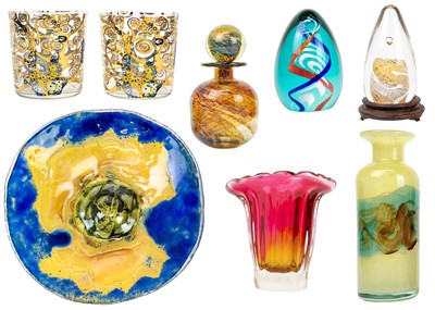 Lot 23 - A Mdina glass bottle vase.