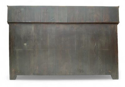 Lot 1022 - An oak low dresser.