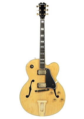 Lot 174 - 1989 Washburn J-6.