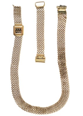 Lot 94 - A 9ct lady's mesh watch strap.