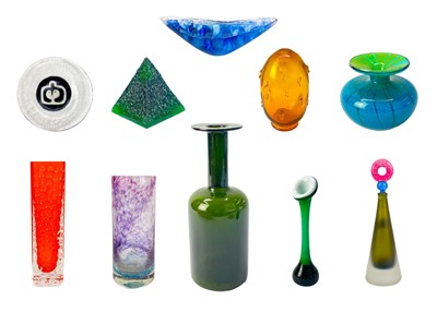 Lot 8 - A Holmegaard 'Gulvvase' designed by Otto Brauer.
